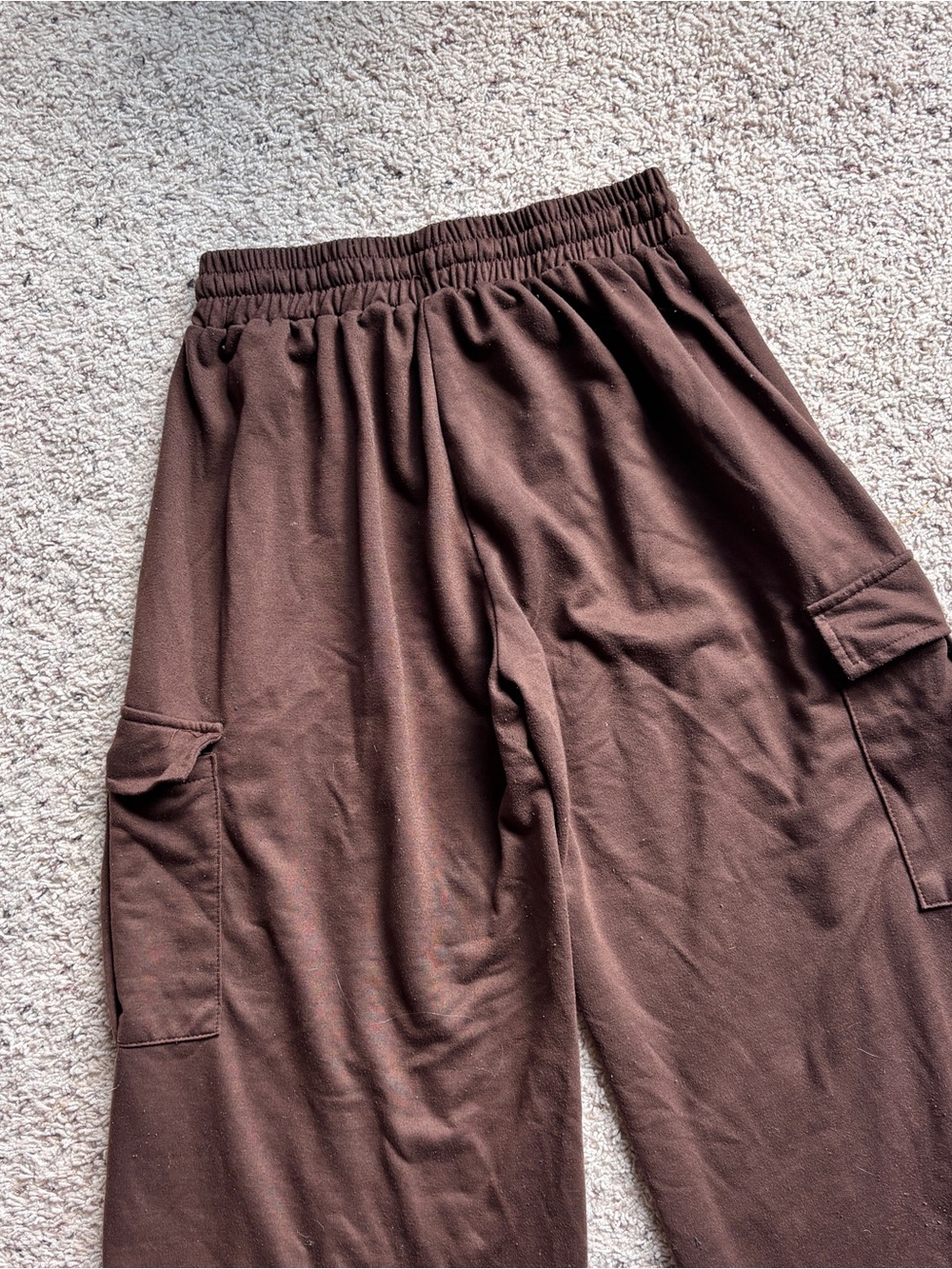 Women’s M Wide-Leg Cargo SweatPants in Dark Brown - Picture 3 of 8